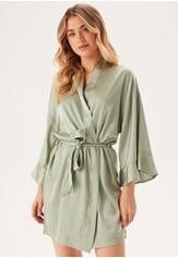 frill-robe-1