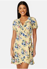 patrinia-wrap-dress-light-yellow-patterned