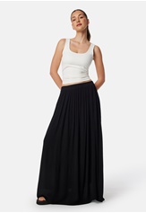 noele-viscose-crepe-maxi-skirt-black