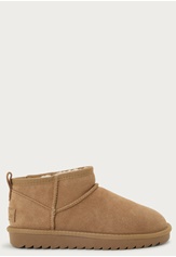 short-winter-boot-in-suede-tan