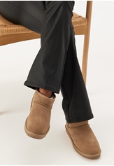 short-winter-boot-in-suede-tan