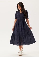 broderie-anglaise-v-neck-dress-1