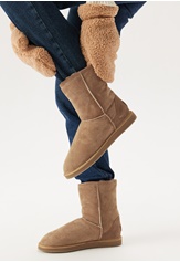 linda-sheepskin-boots-1