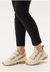 mac-e-sneaker-irish-cream