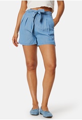 mia-loose-summer-shorts-light-blue-denim