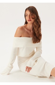 BUBBLEROOM Off Shoulder Knitted Midi Dress