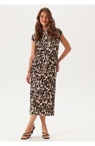 BUBBLEROOM Pleated Cap Sleeve Dress