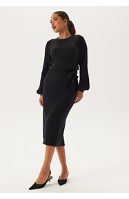 BUBBLEROOM Round Neck Rib Knitted Midi Dress 