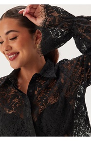 Happy Holly Buttoned Lace Shirt