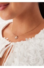 LILY AND ROSE Emily Pearl Necklace