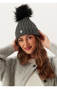 ROCKANDBLUE Pom Pom Hat