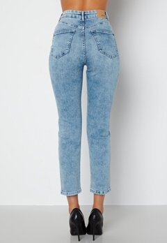 BUBBLEROOM Lana high waist jeans Light blue bubbleroom.fi