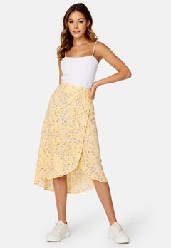 Happy Holly Ria high low skirt Light yellow / Patterned bubbleroom.fi