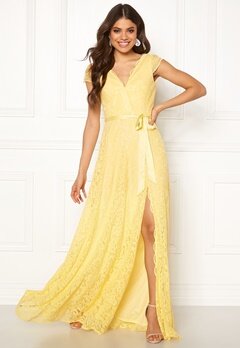 Moments New York Viola Lace Gown Yellow bubbleroom.fi