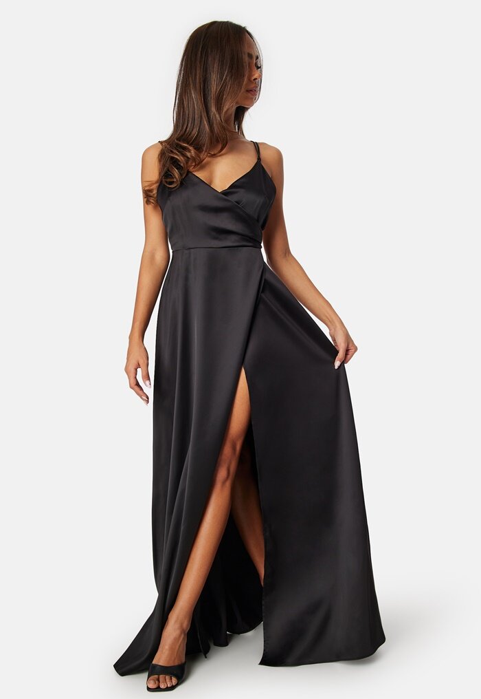 Bubbleroom Occasion Satin Gown