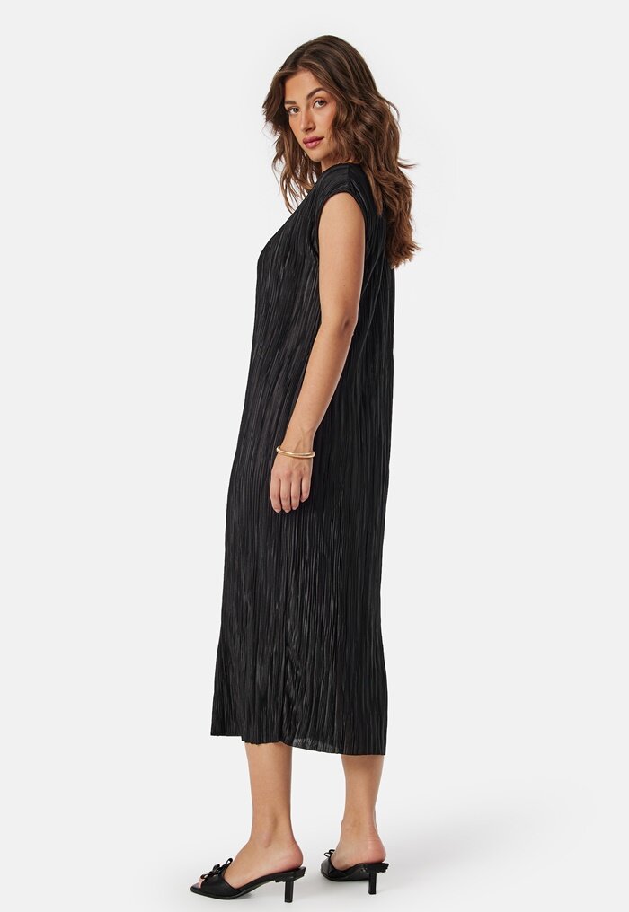 BUBBLEROOM Pleated Cap Sleeve Dress