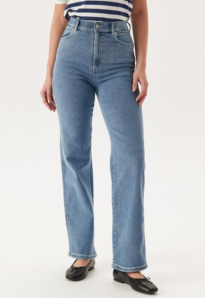 Dr. Denim Moxy Straight