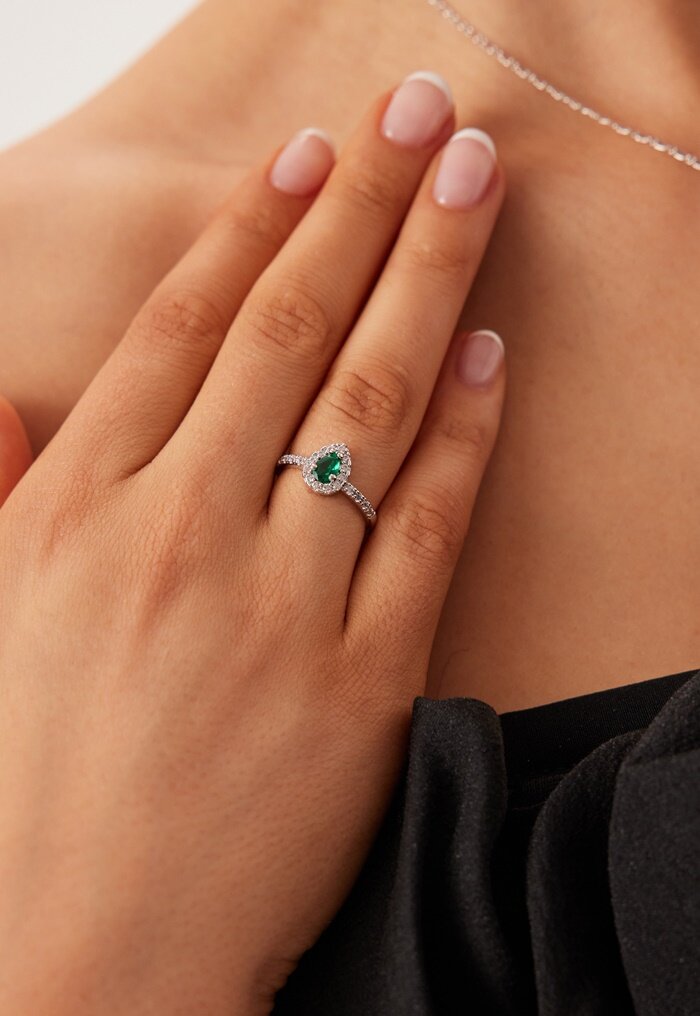 LILY AND ROSE Bianca Ring - Emerald