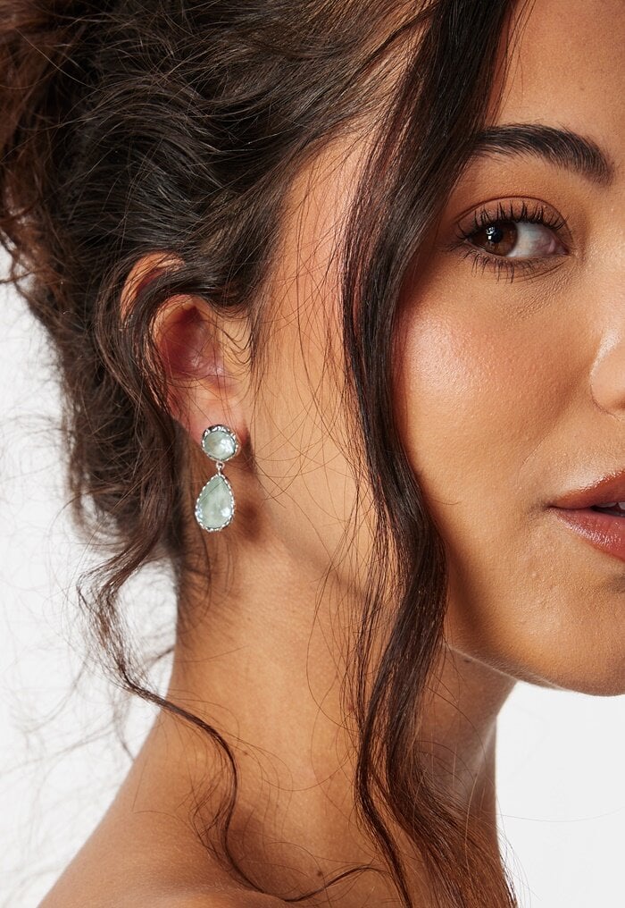 LILY AND ROSE  Victoria Raindrop Earrings