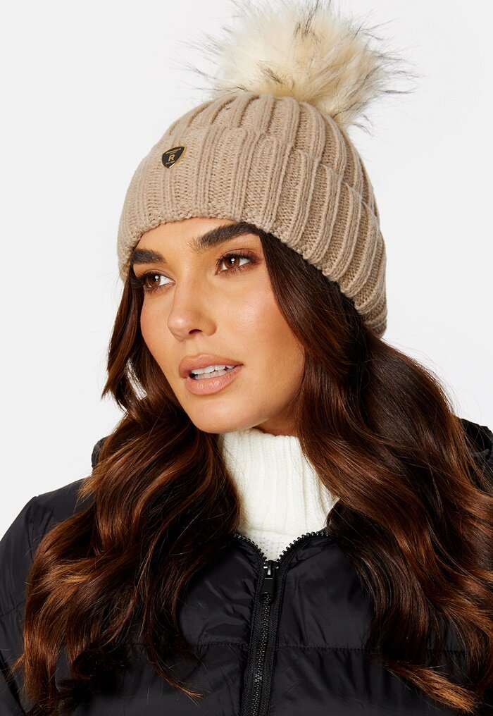 ROCKANDBLUE Pom Pom Hat